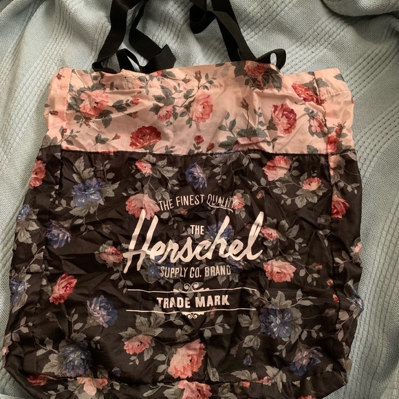 Herschel Packable travel tote - Picture 3 of 3